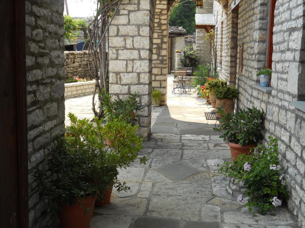 Vikos Hotel Monodendri ภายนอก รูปภาพ