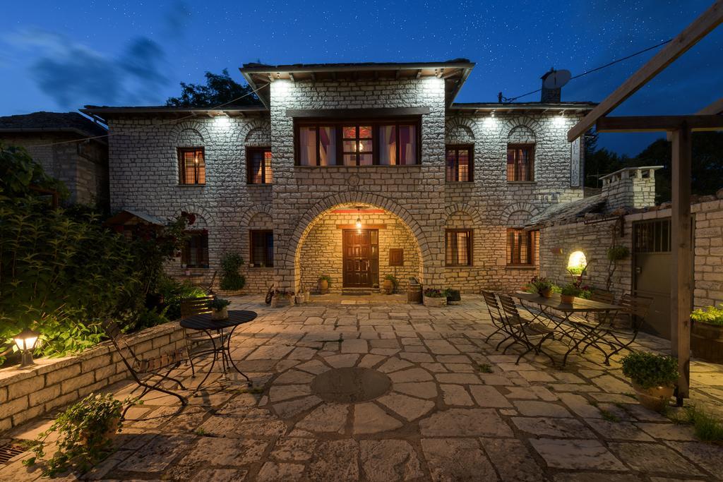 Vikos Hotel Monodendri ภายนอก รูปภาพ